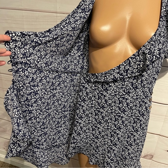 📦 Speechless faux wrap dress - Picture 3 of 8